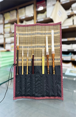 여러개의 붓을 휴대 할때  칸붓발 A형